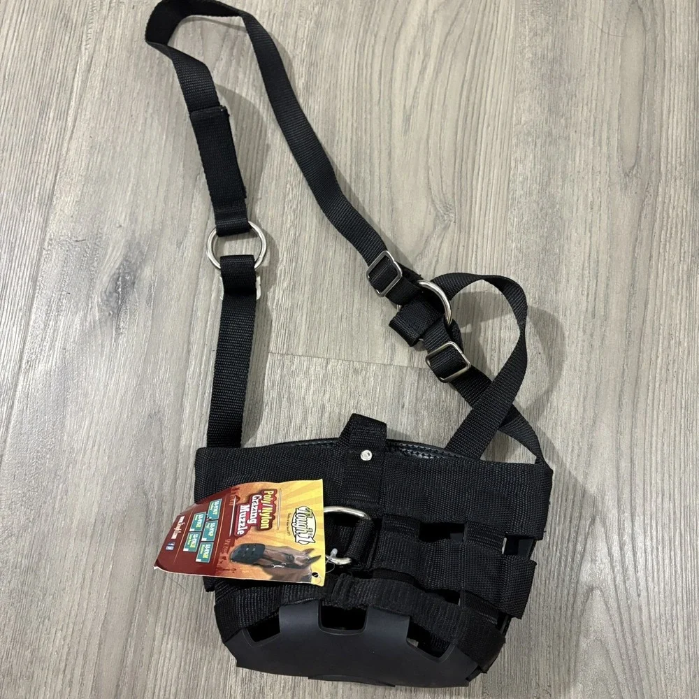 Tough-1 Yearling Size Black Poly Nylon Grazing Muzzle Horse Tack Equine 52-976Y